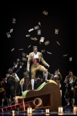 A scene from the Canadian Opera Company production of The Barber of Seville, 2015. Conductor Rory Macdonald, Director Joan Font, Set and Costume Designer Joan Guillén, and Lighting Designer Albert Faura.