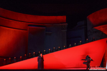 The Canadian Opera Company's 2016 production of Maometto II