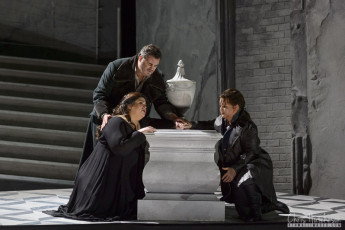 The Canadian Opera Company's 2016 production of Maometto II